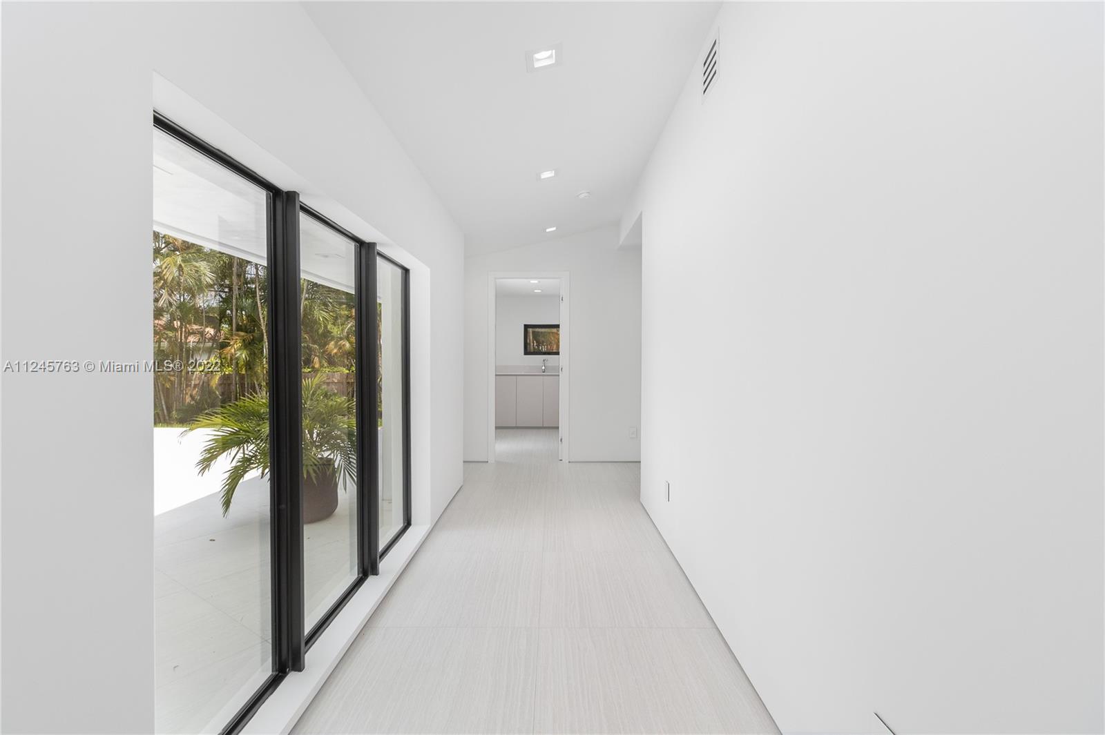 MIAMI SHORES SEC 3 - Residential