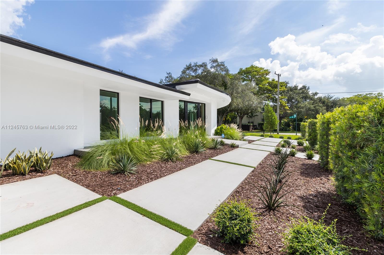 MIAMI SHORES SEC 3 - Residential