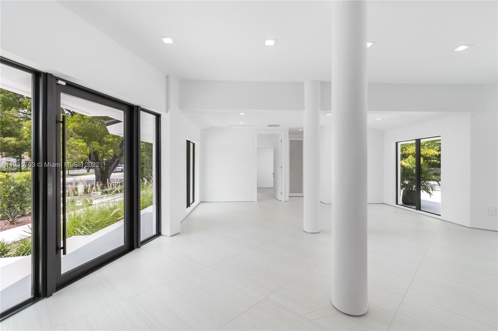 MIAMI SHORES SEC 3 - Residential