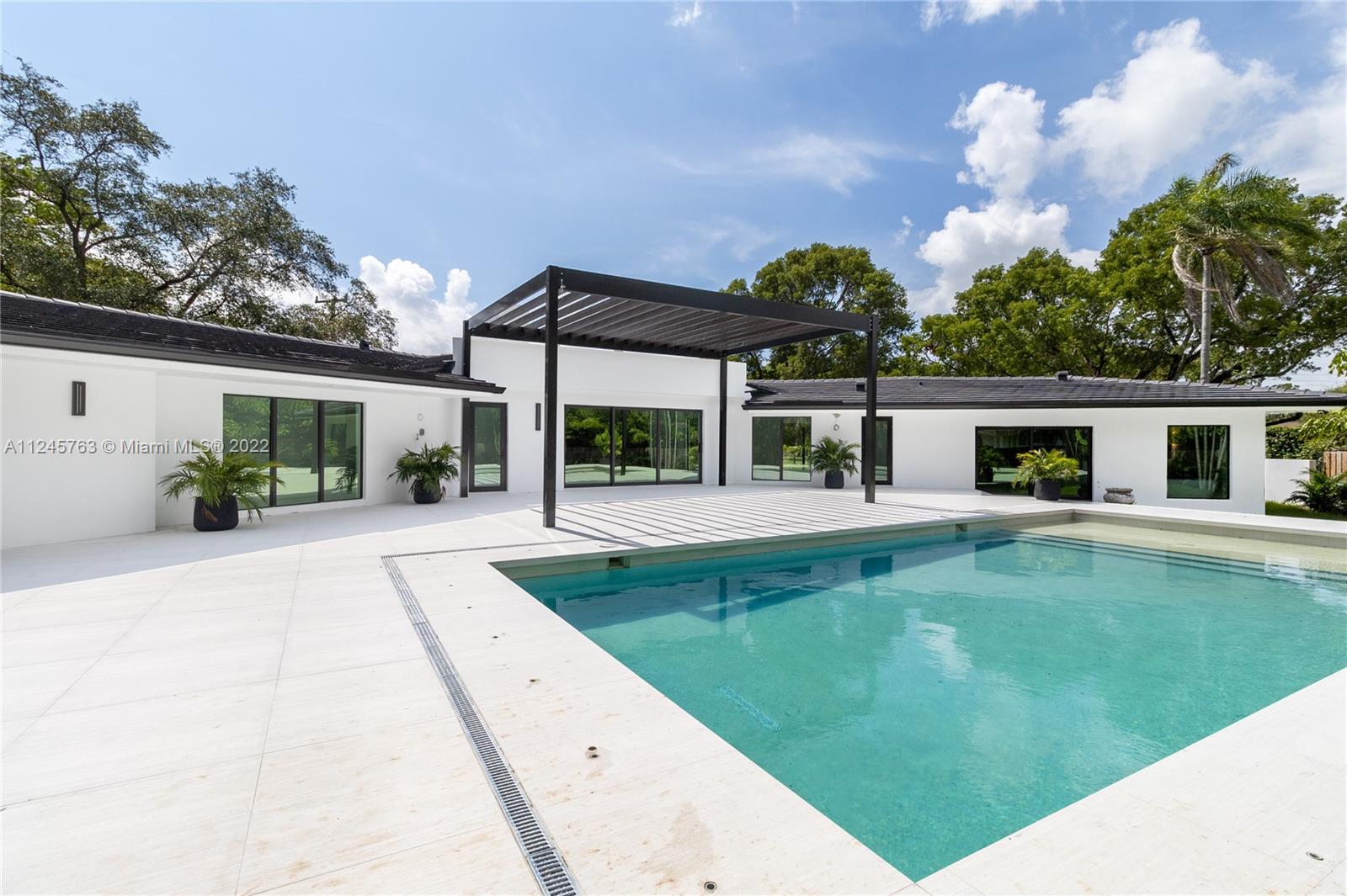 MIAMI SHORES SEC 3 - Residential
