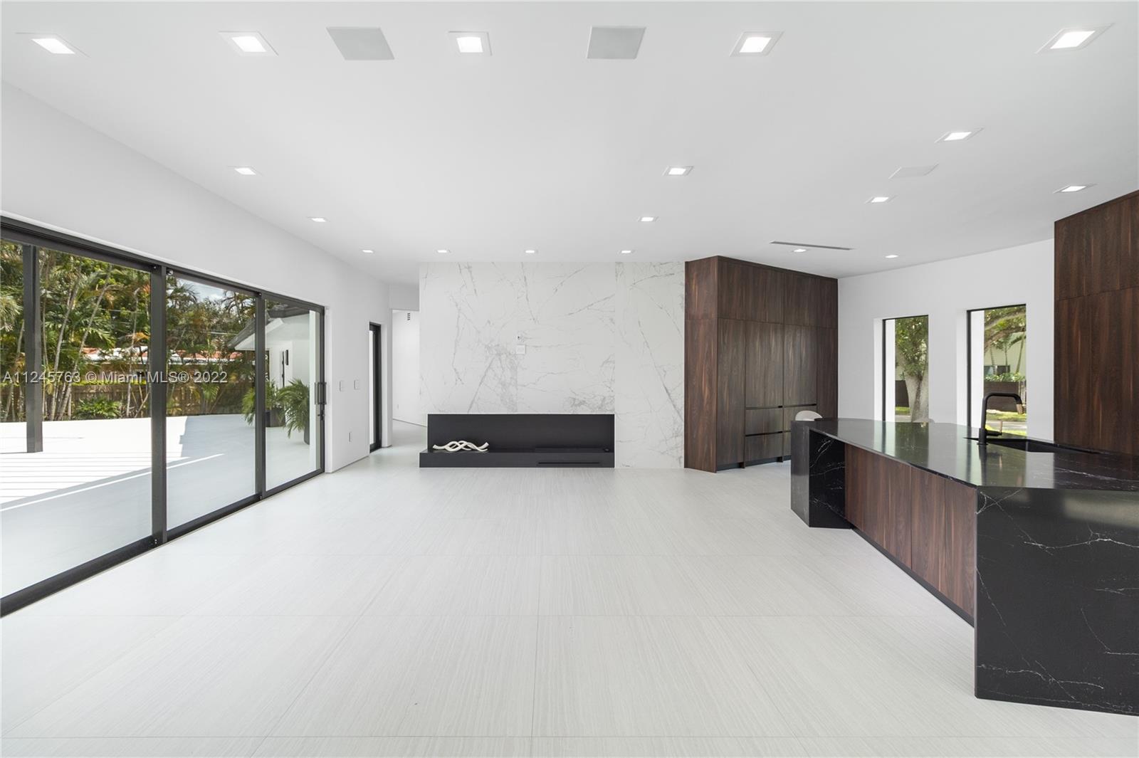 MIAMI SHORES SEC 3 - Residential