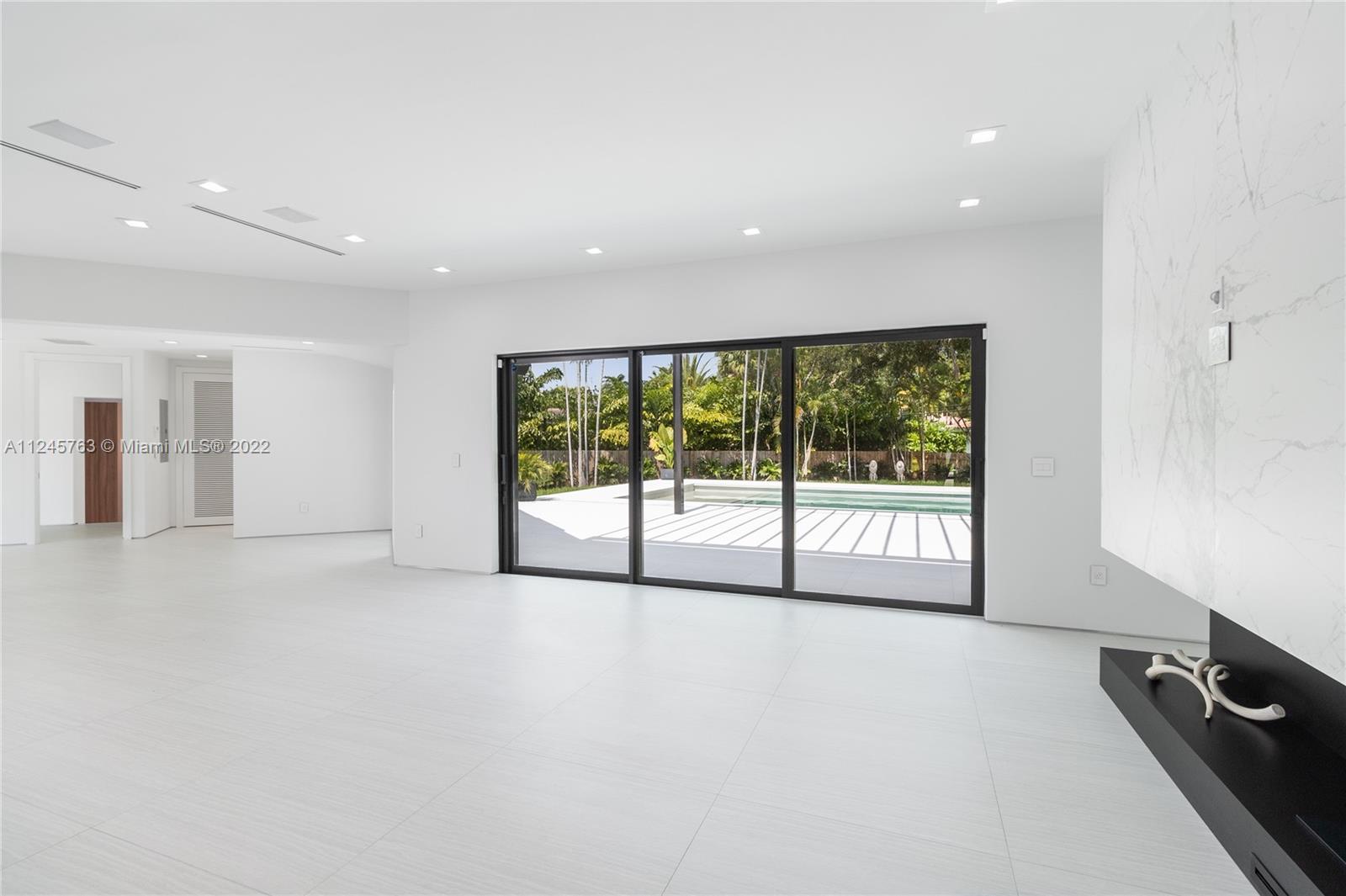 MIAMI SHORES SEC 3 - Residential