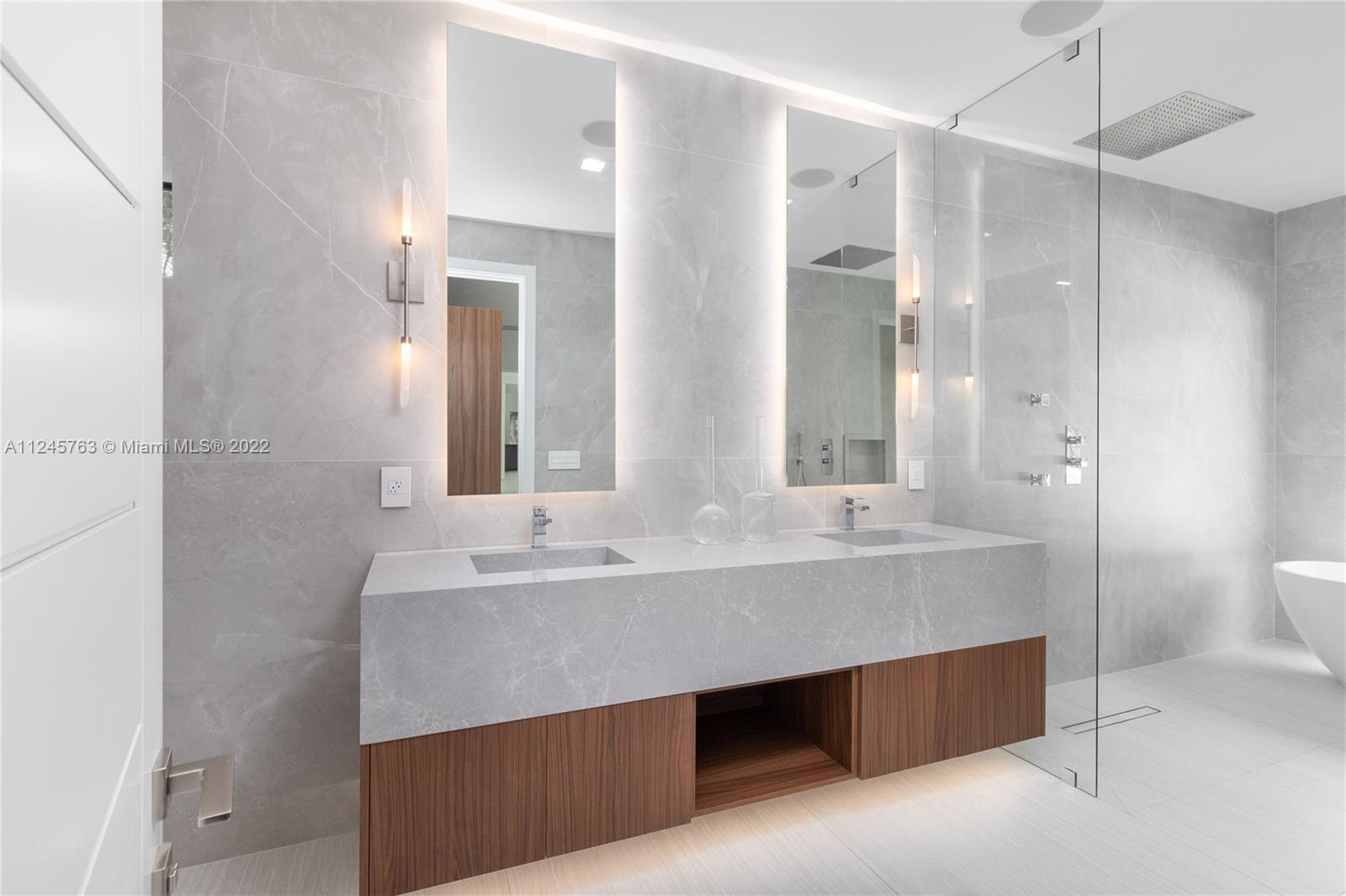 MIAMI SHORES SEC 3 - Residential