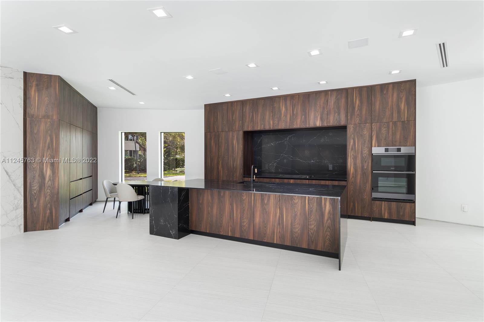 MIAMI SHORES SEC 3 - Residential