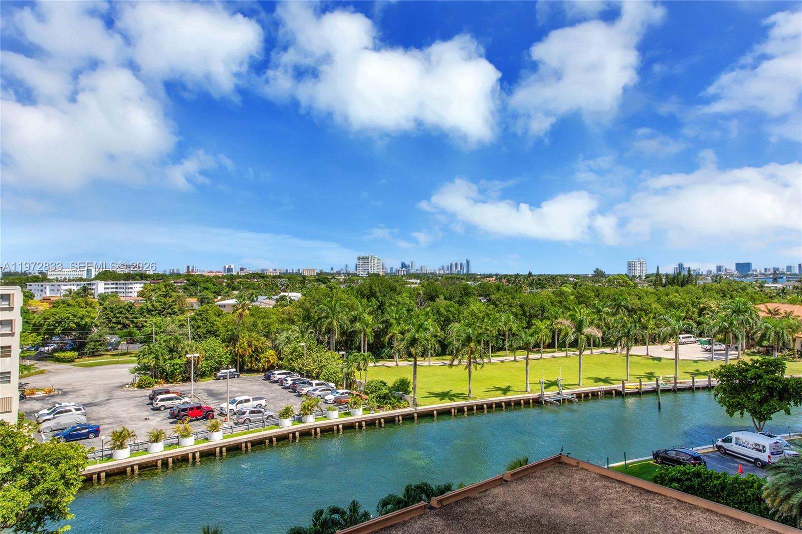 CRICKET CLUB CONDO - Residential