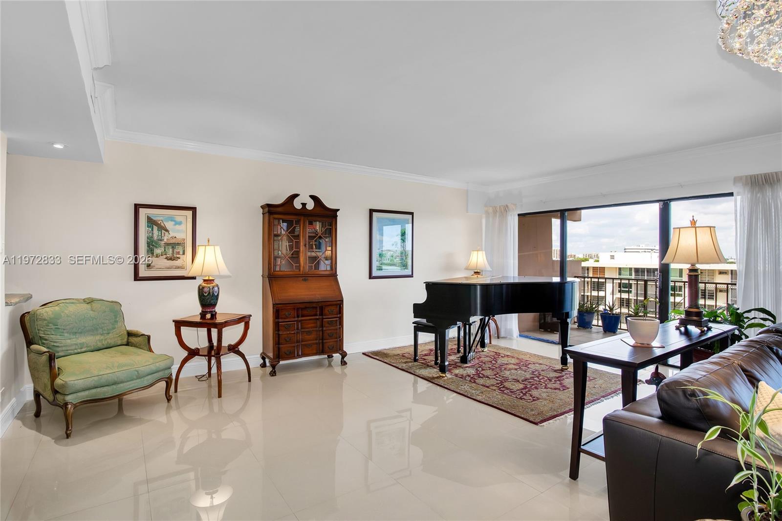 CRICKET CLUB CONDO - Residential
