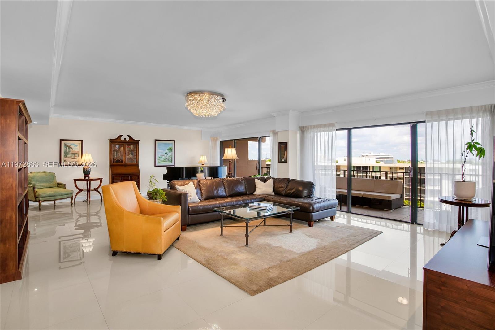 CRICKET CLUB CONDO - Residential