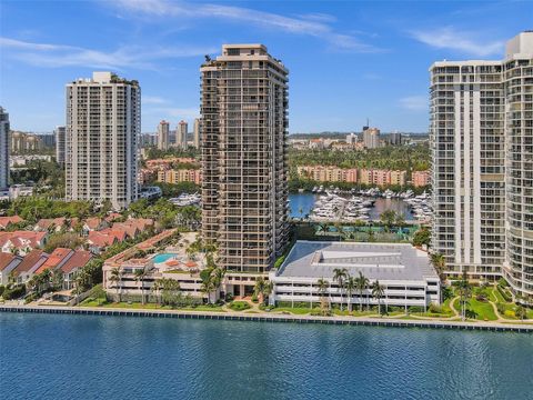 A home in Aventura