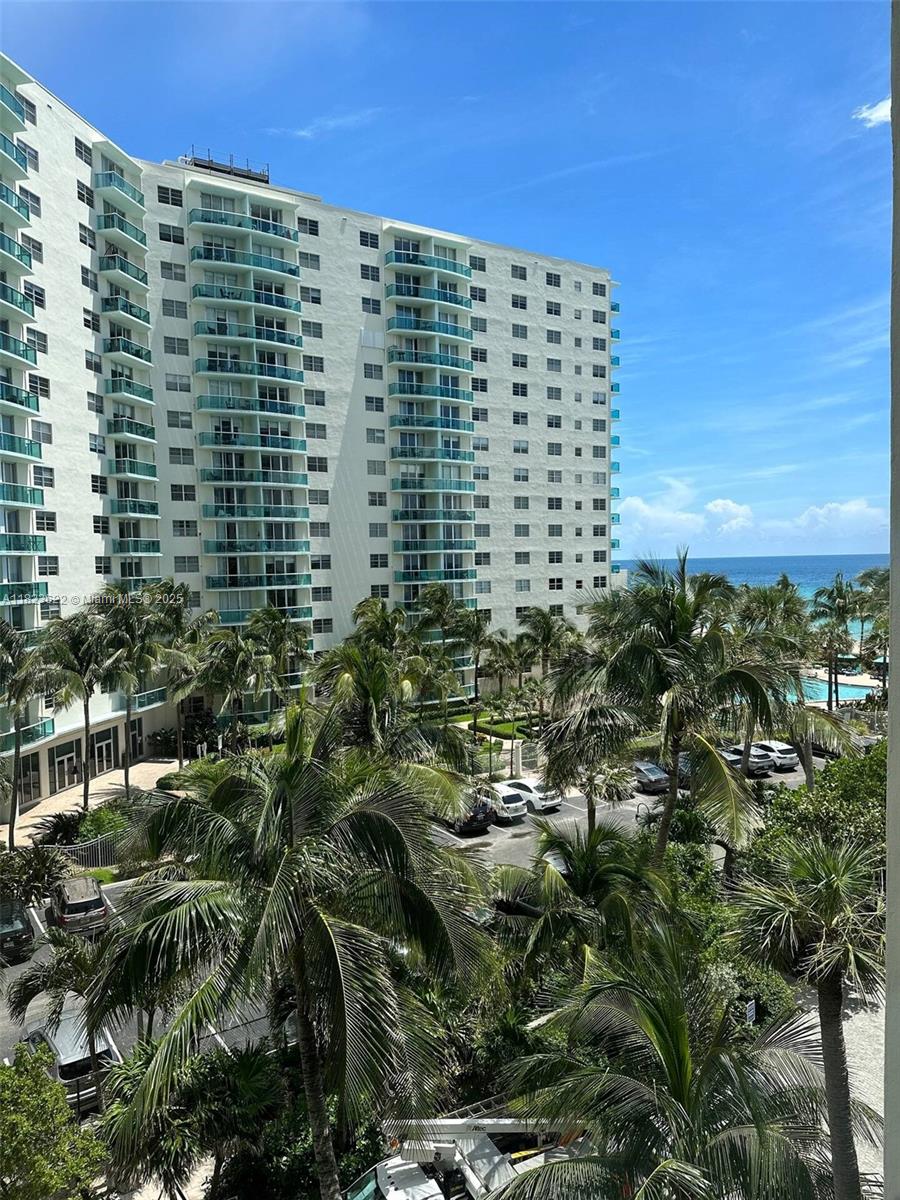 SIAN OCEAN RESIDENCES CON - Residential