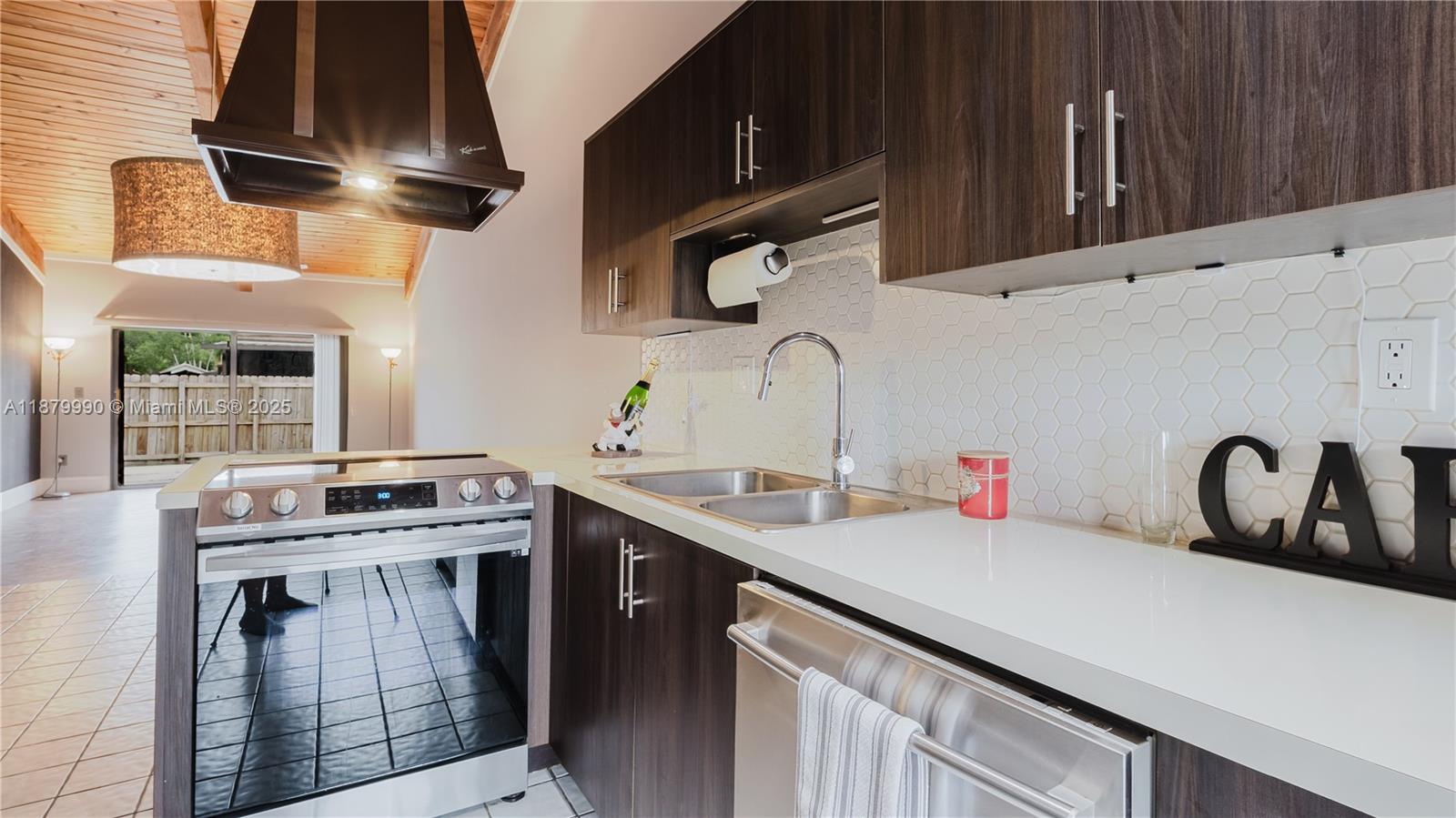 EVERGLADES SUGAR & LAND C - Residential