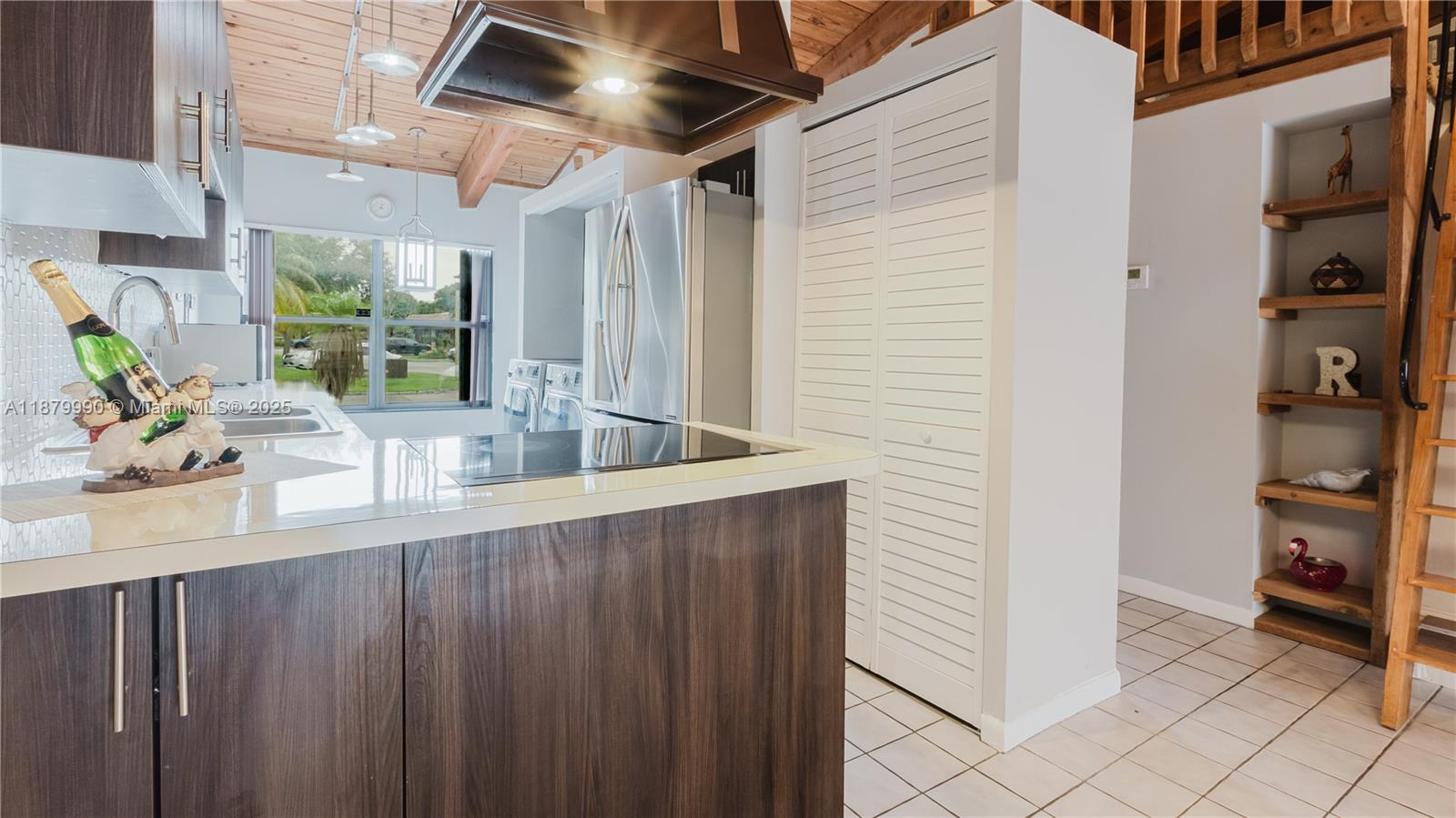 EVERGLADES SUGAR & LAND C - Residential