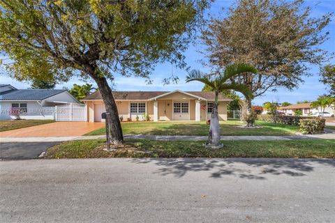 Tiny photo for 13331 SW 51st St, Miami, FL 33175 (MLS # A11977646)