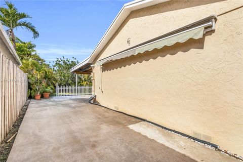 Tiny photo for 13331 SW 51st St, Miami, FL 33175 (MLS # A11977646)