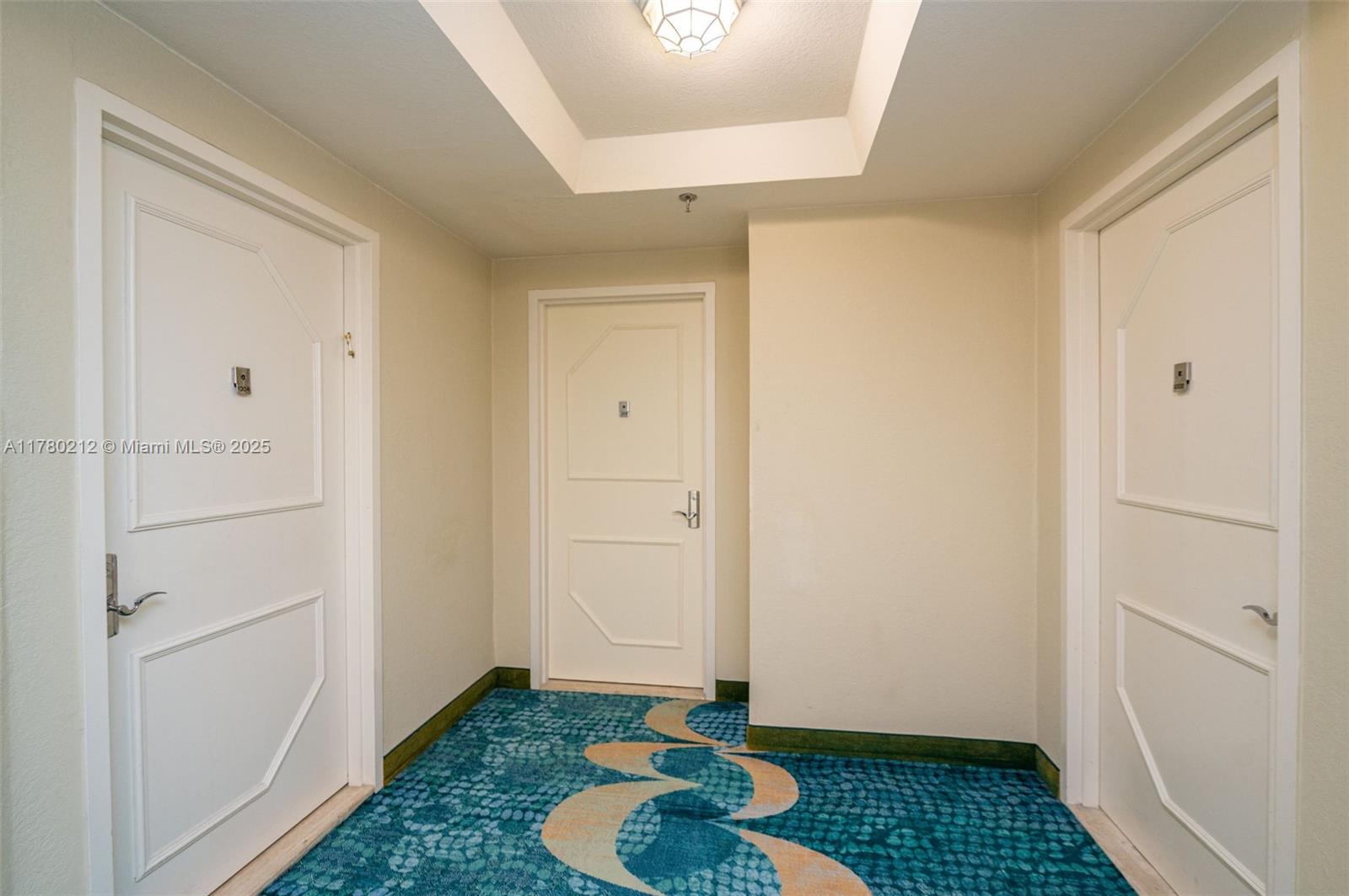 THE WAVES CONDO - Residential Lease