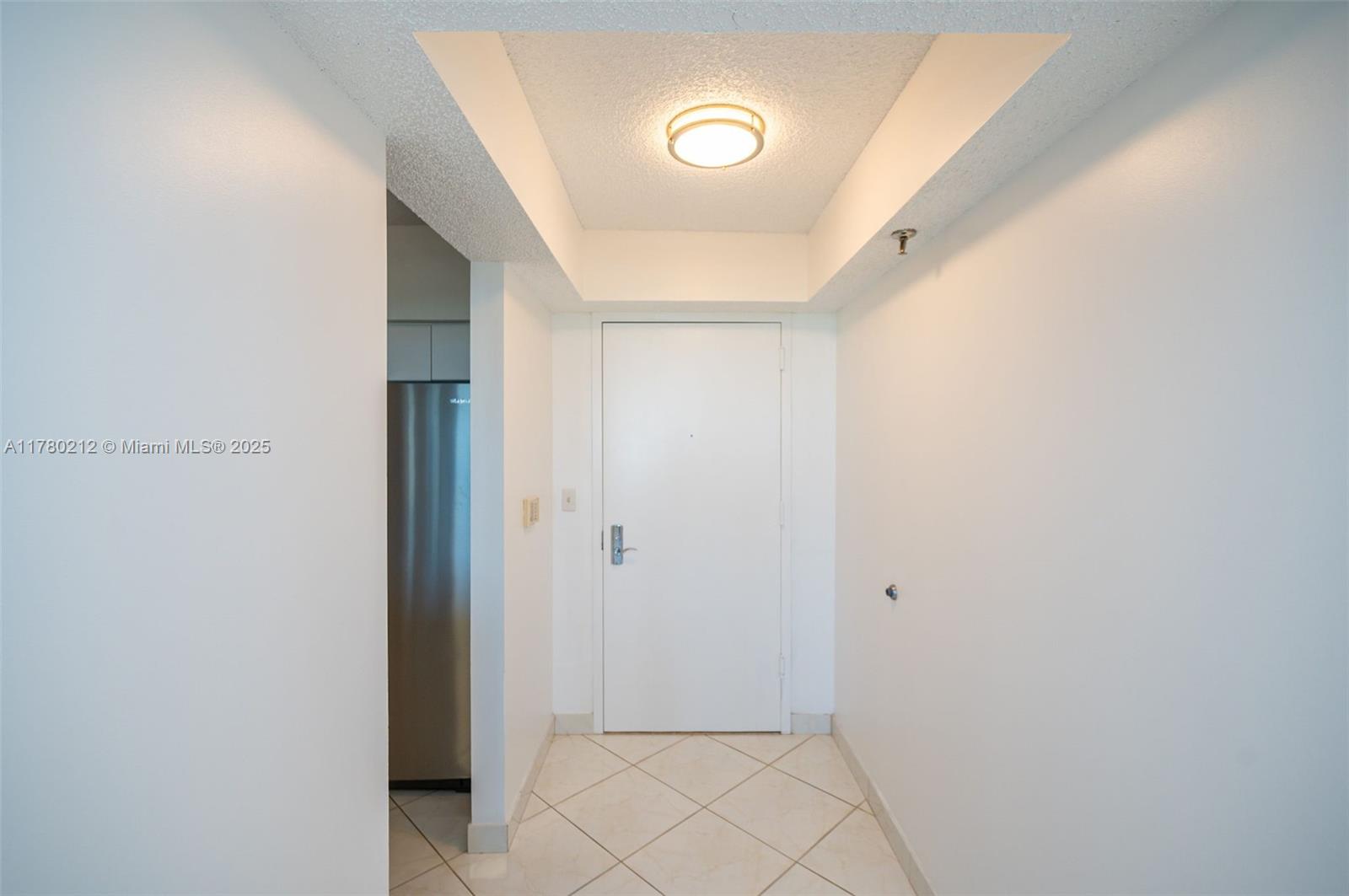THE WAVES CONDO - Residential Lease