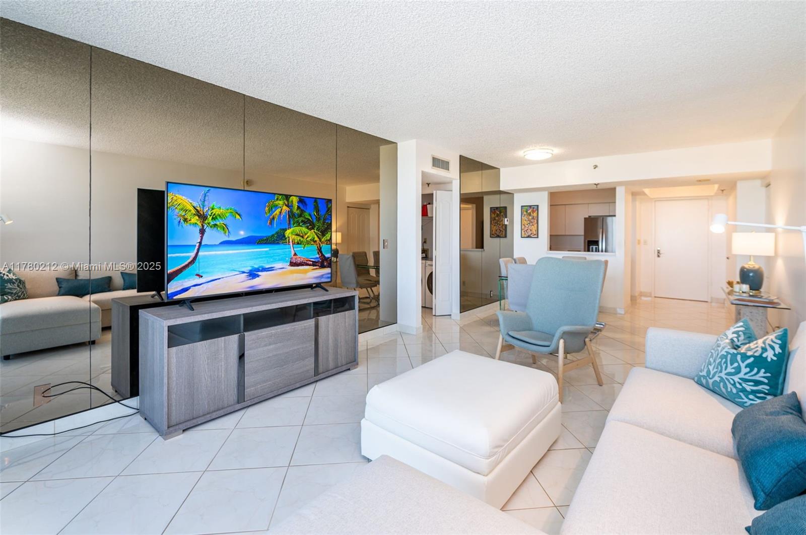 THE WAVES CONDO - Residential Lease