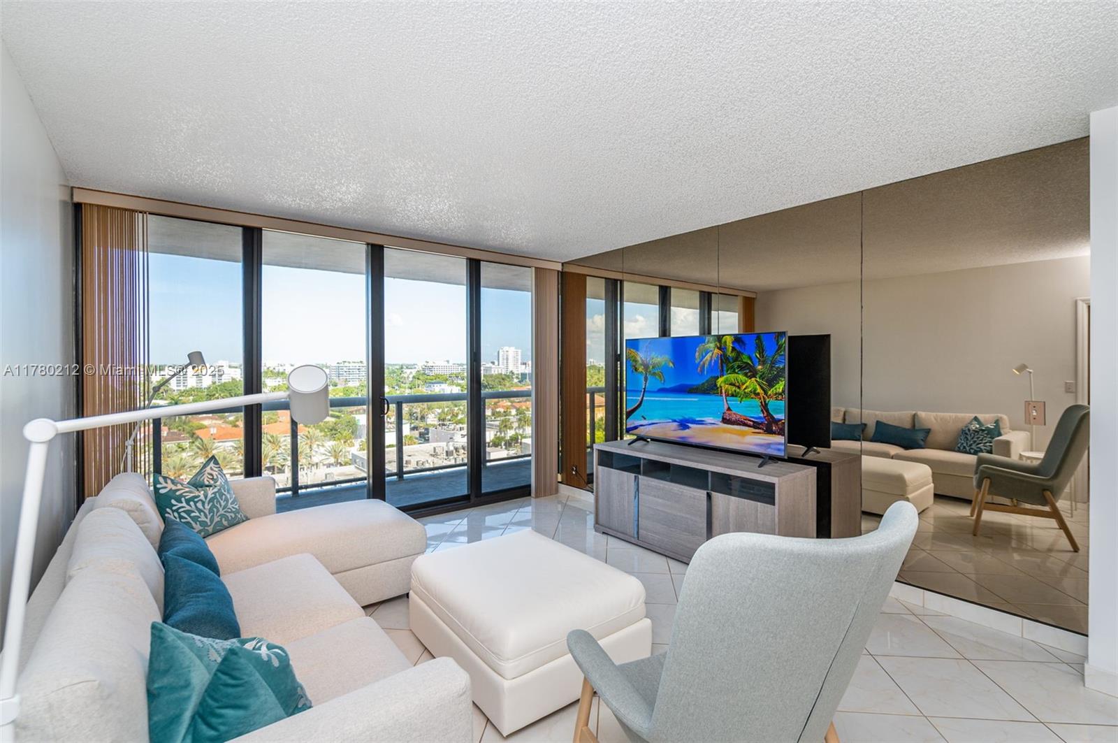 THE WAVES CONDO - Residential Lease