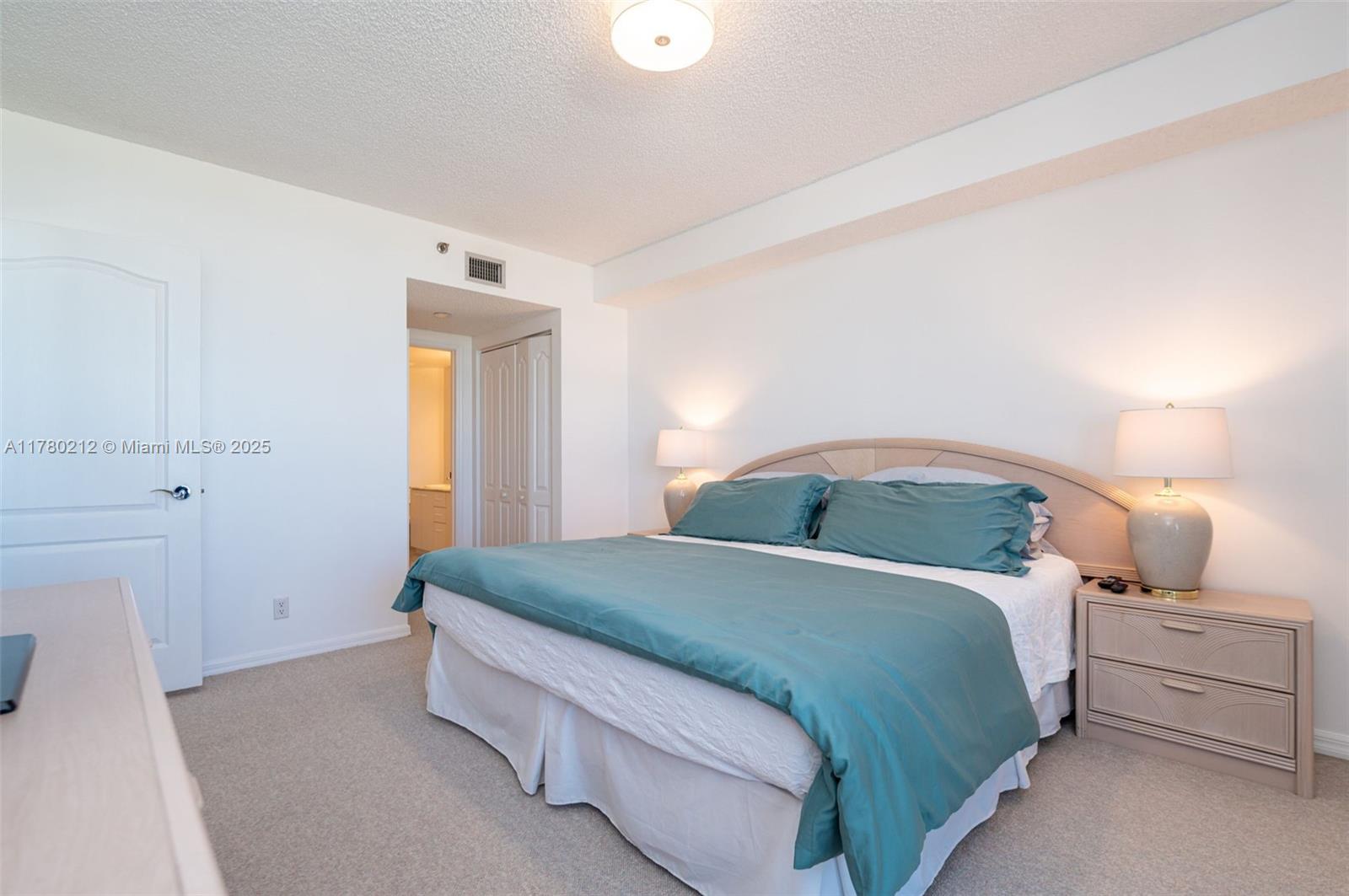 THE WAVES CONDO - Residential Lease