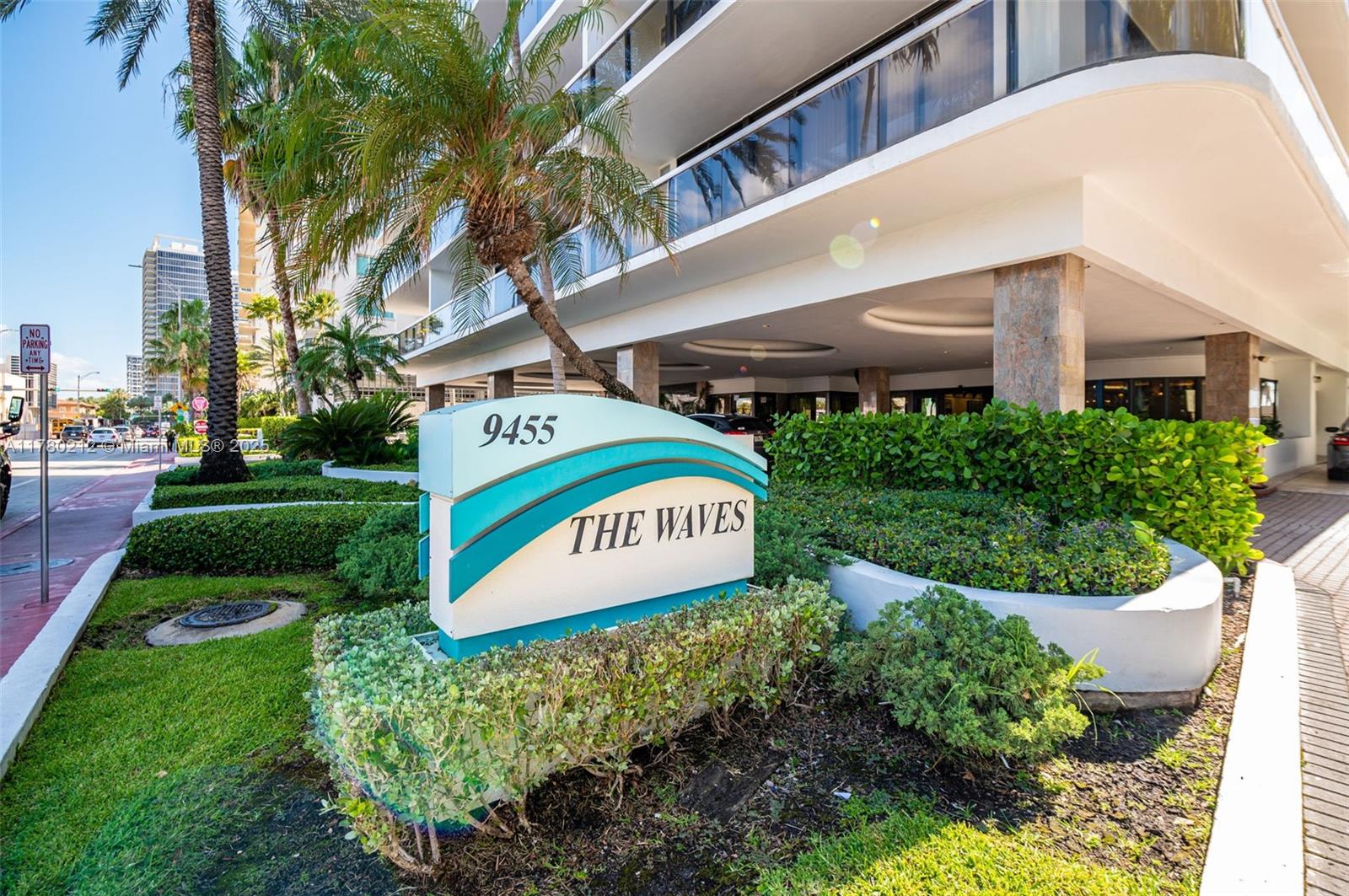 THE WAVES CONDO - Residential Lease