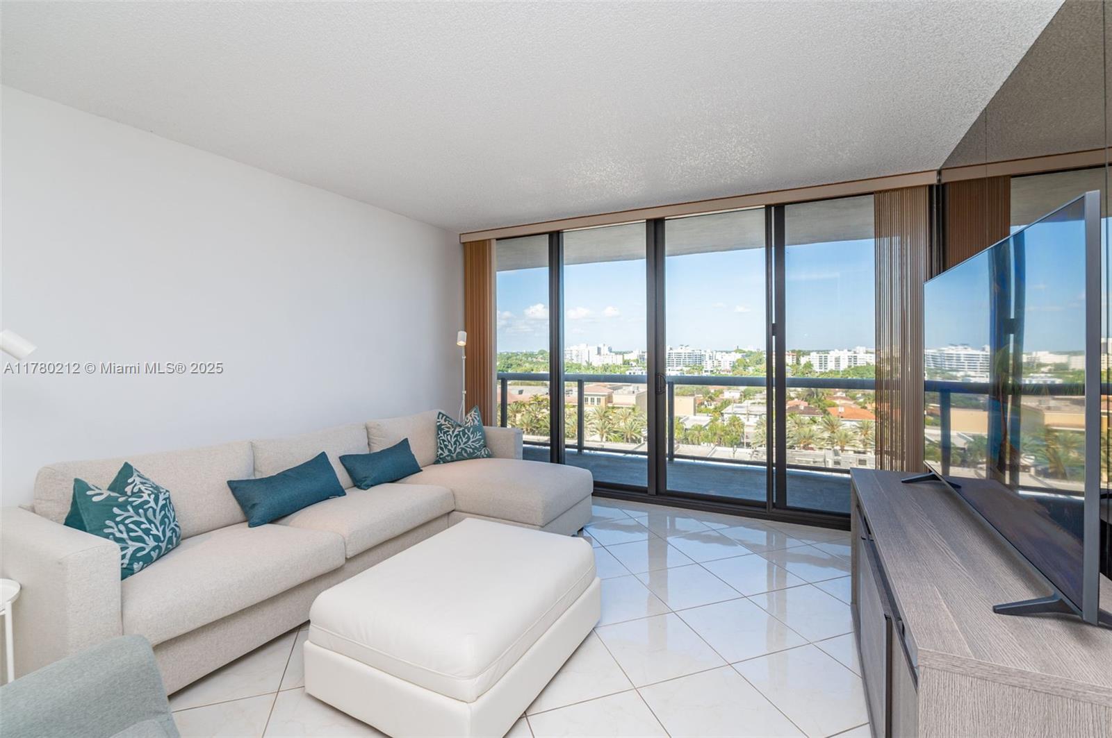 THE WAVES CONDO - Residential Lease