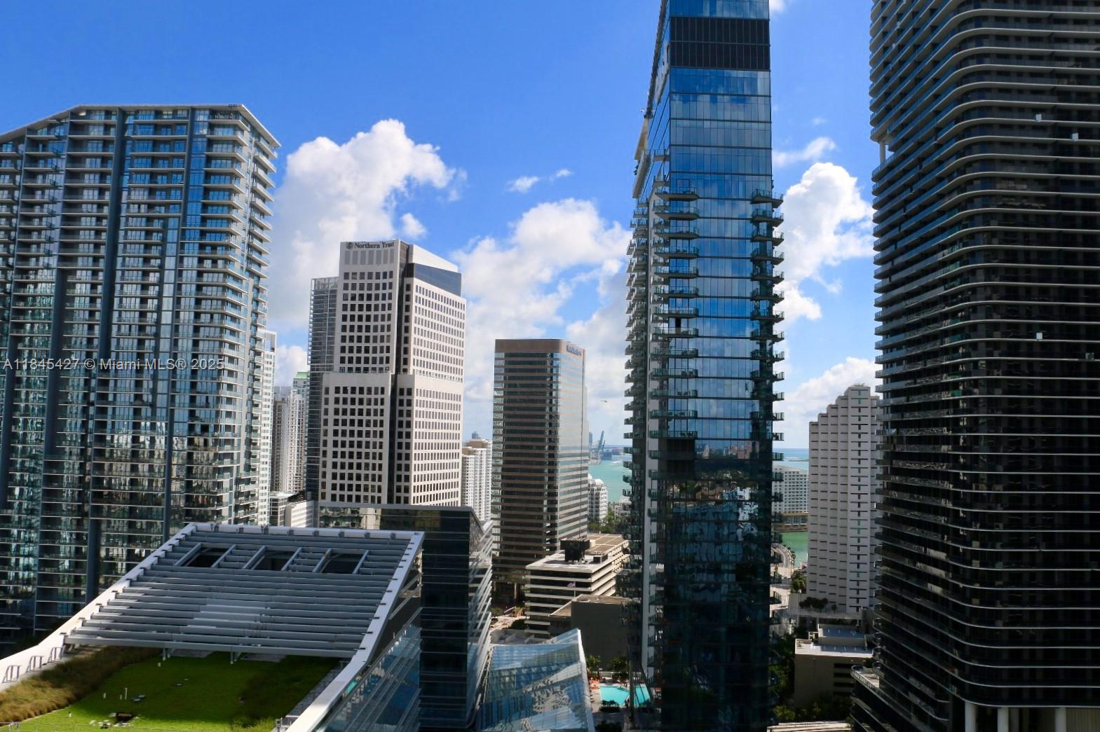 RISE CONDO - Residential