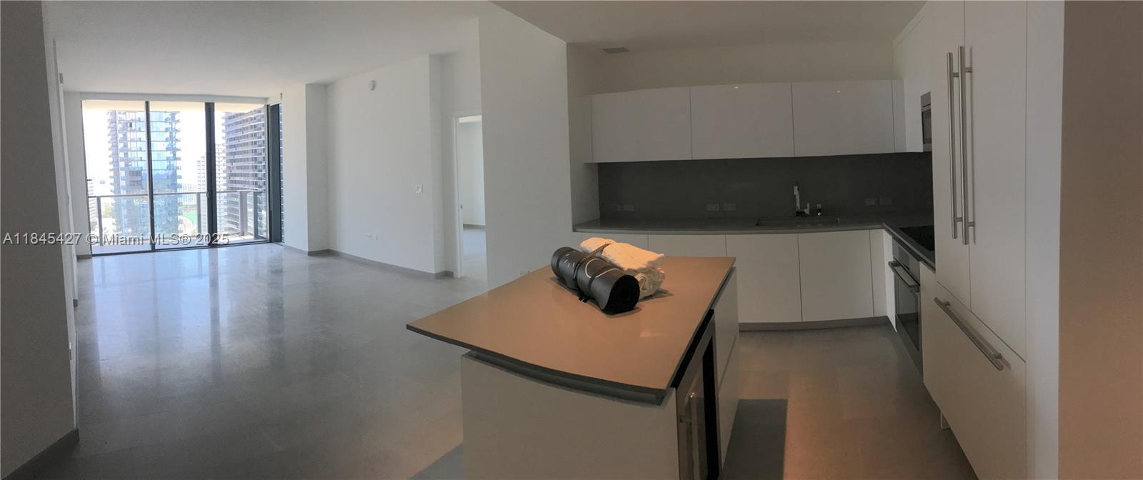 RISE CONDO - Residential