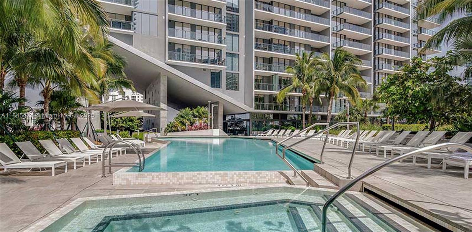 RISE CONDO - Residential