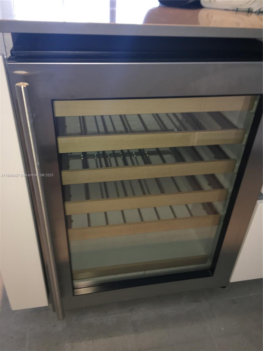 RISE CONDO - Residential