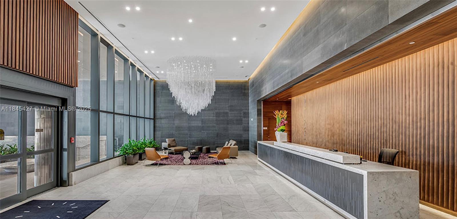 RISE CONDO - Residential