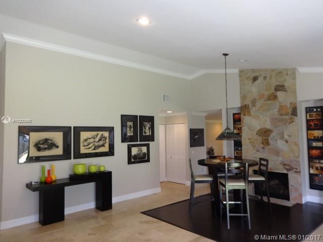 Moors Twnhs - Residential