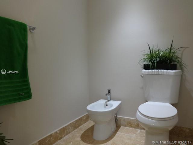 Moors Twnhs - Residential