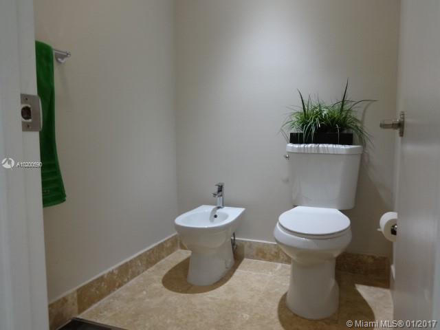 Moors Twnhs - Residential