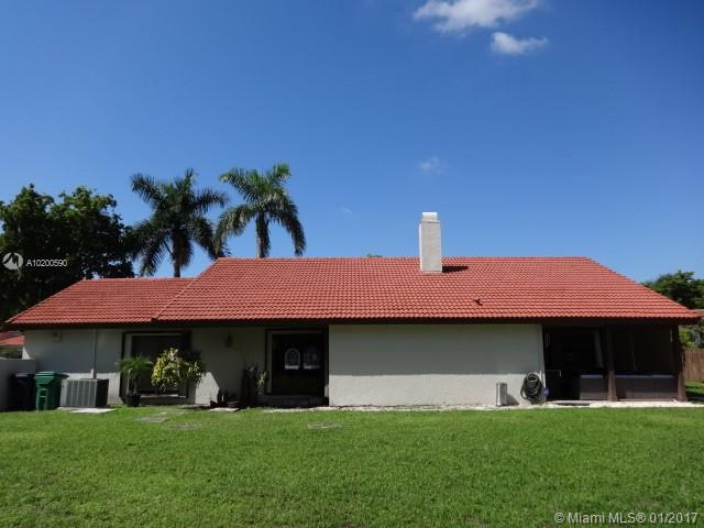 Moors Twnhs - Residential