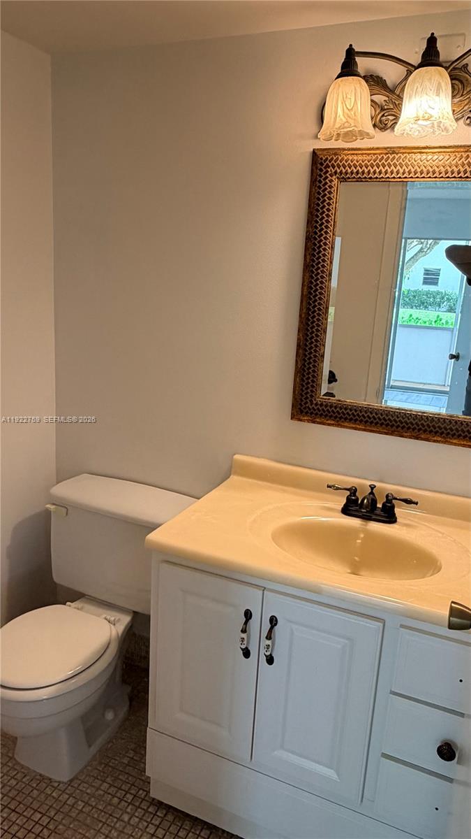 MANSFIELD AT CENTURY VILL - Residential Lease