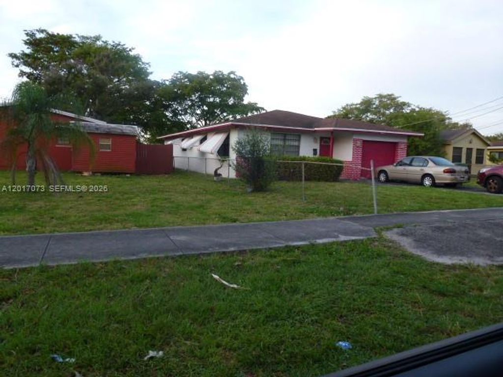 Photo of 625 NW 9th Ct, Hallandale Beach, FL 33009 (MLS # A12017073)