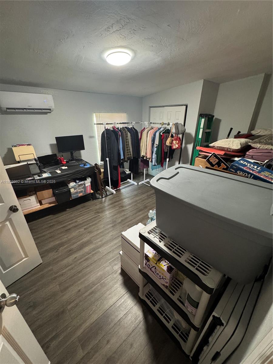 BOULEVARD HEIGHTS SECTION - Residential