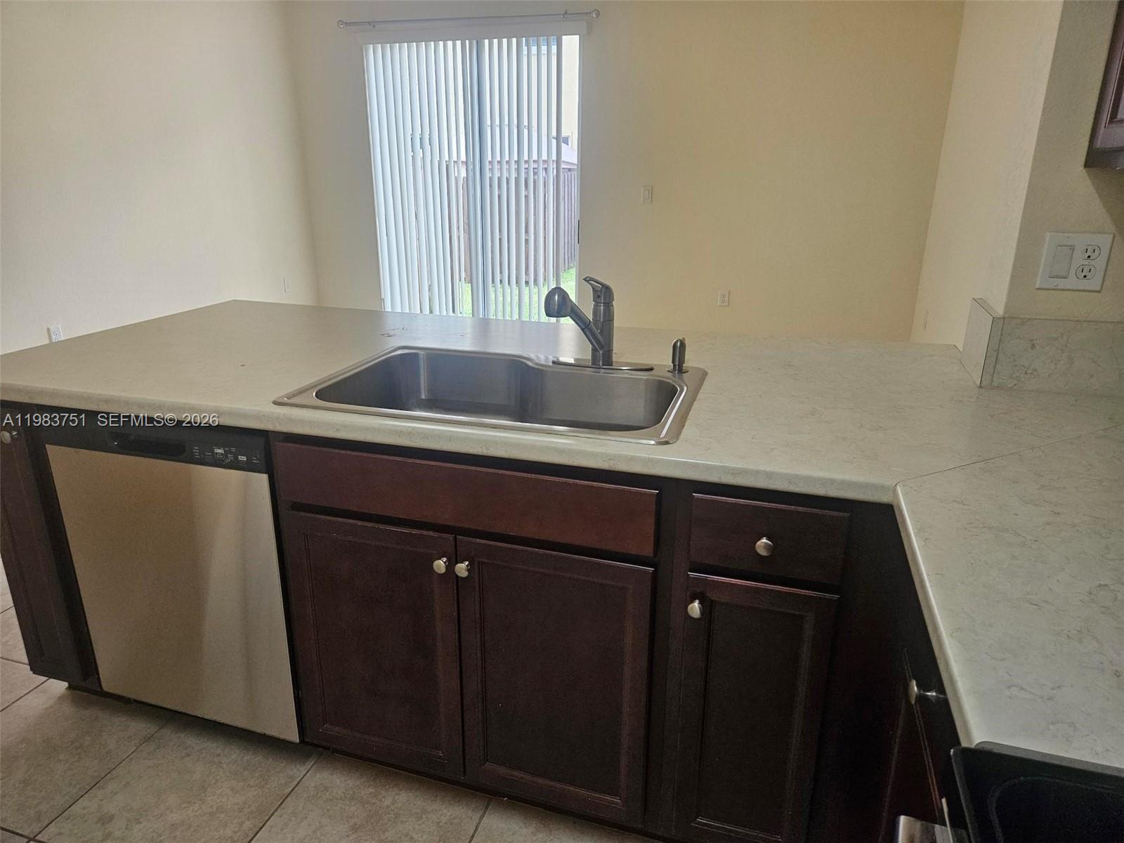 FIJI CONDO NO 1 - Residential Lease