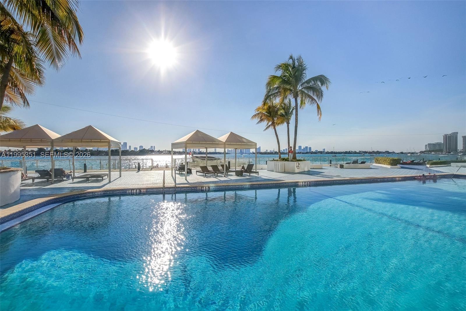 MIRADOR 1000 CONDO - Residential