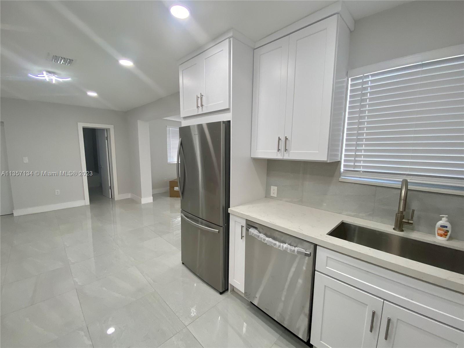 WOODCREST - Residential Lease
