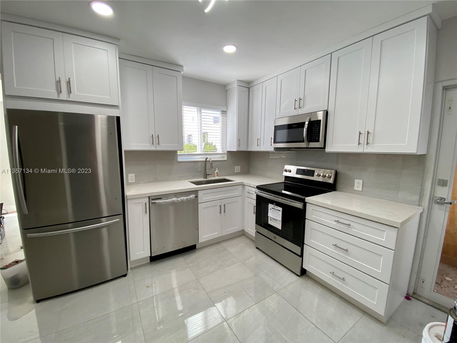 WOODCREST - Residential Lease