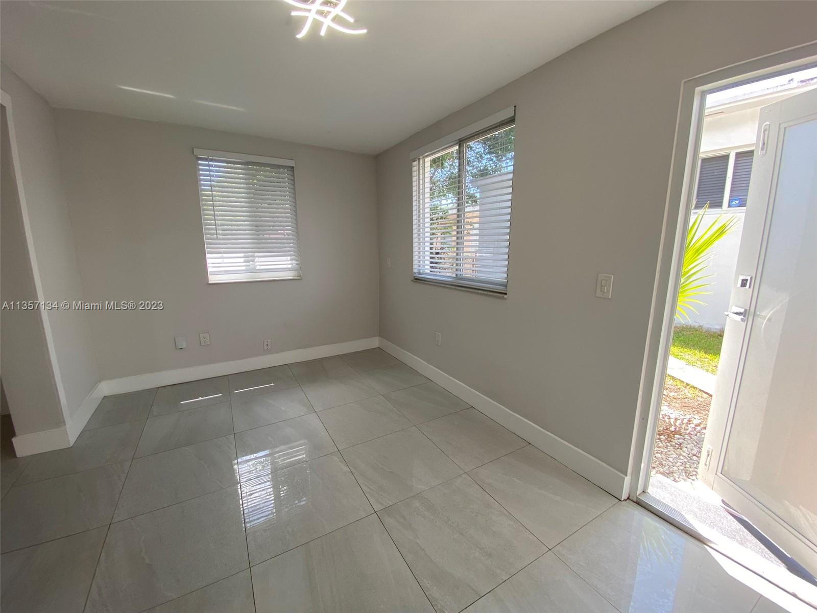 WOODCREST - Residential Lease