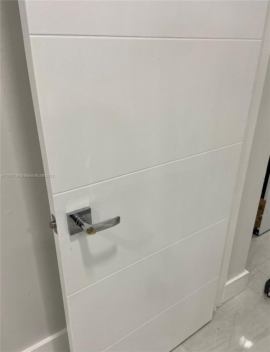 WOODCREST - Residential Lease