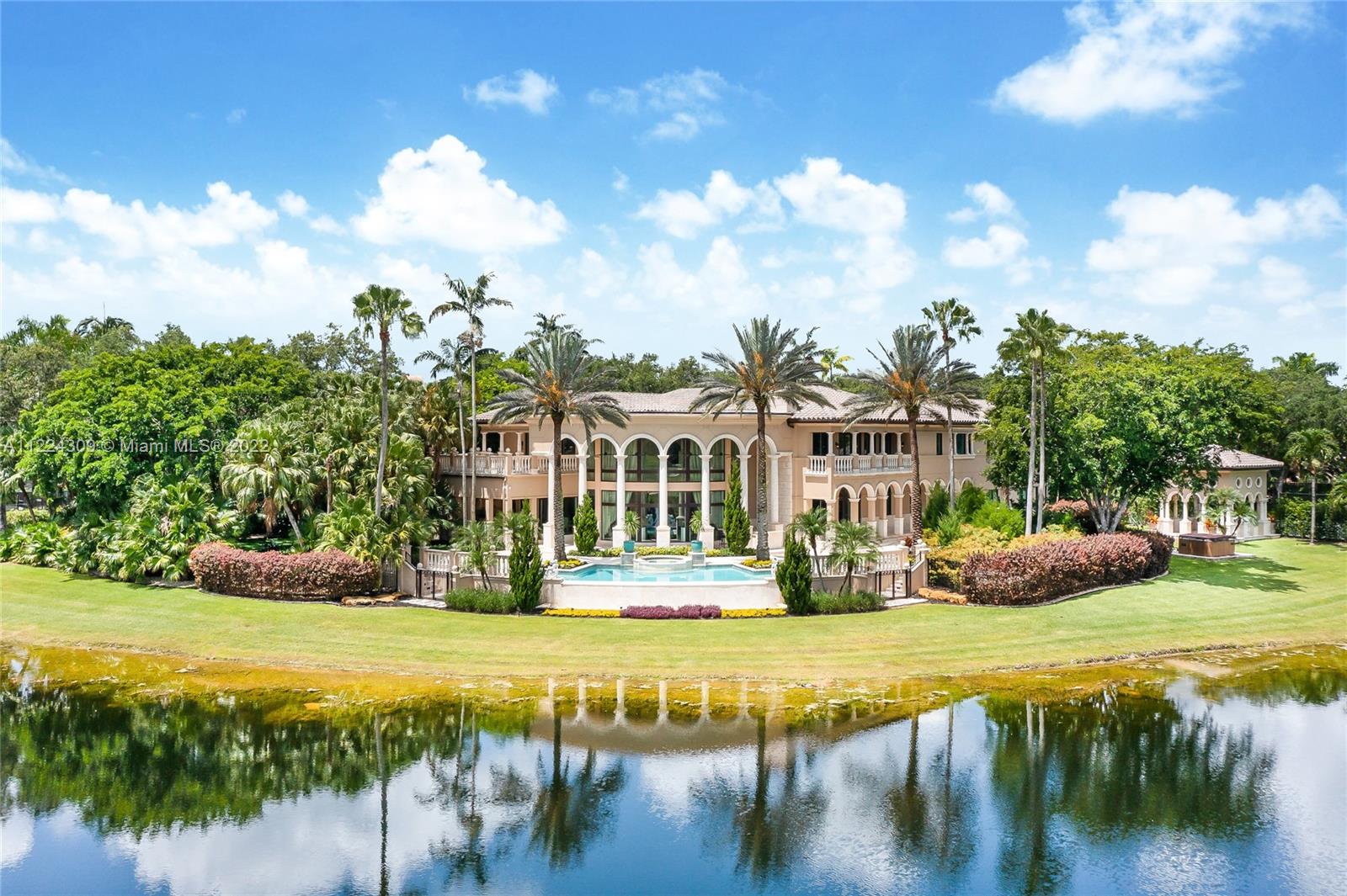 ISLES OF WINDMILL RANCH - Residential