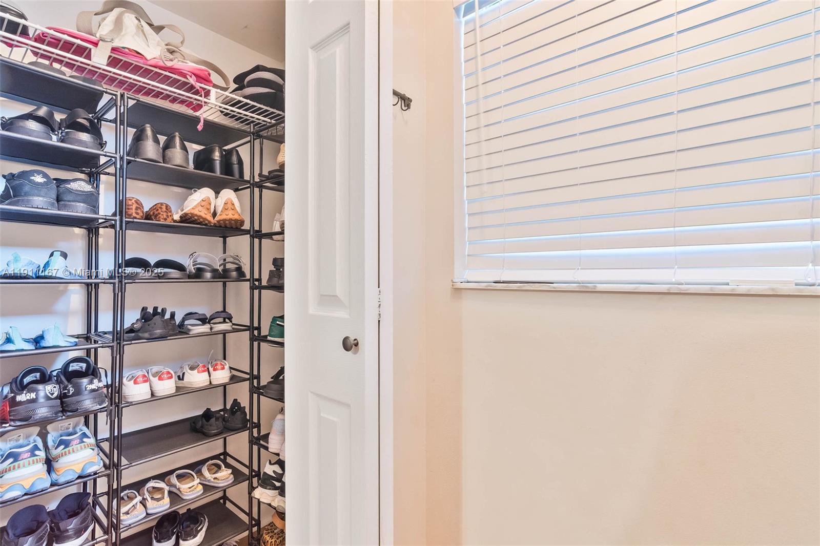 FLAMINGO GARDENS - Residential