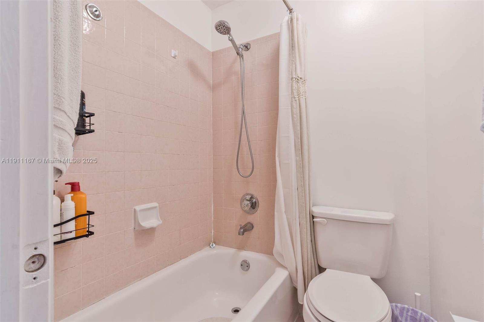 FLAMINGO GARDENS - Residential