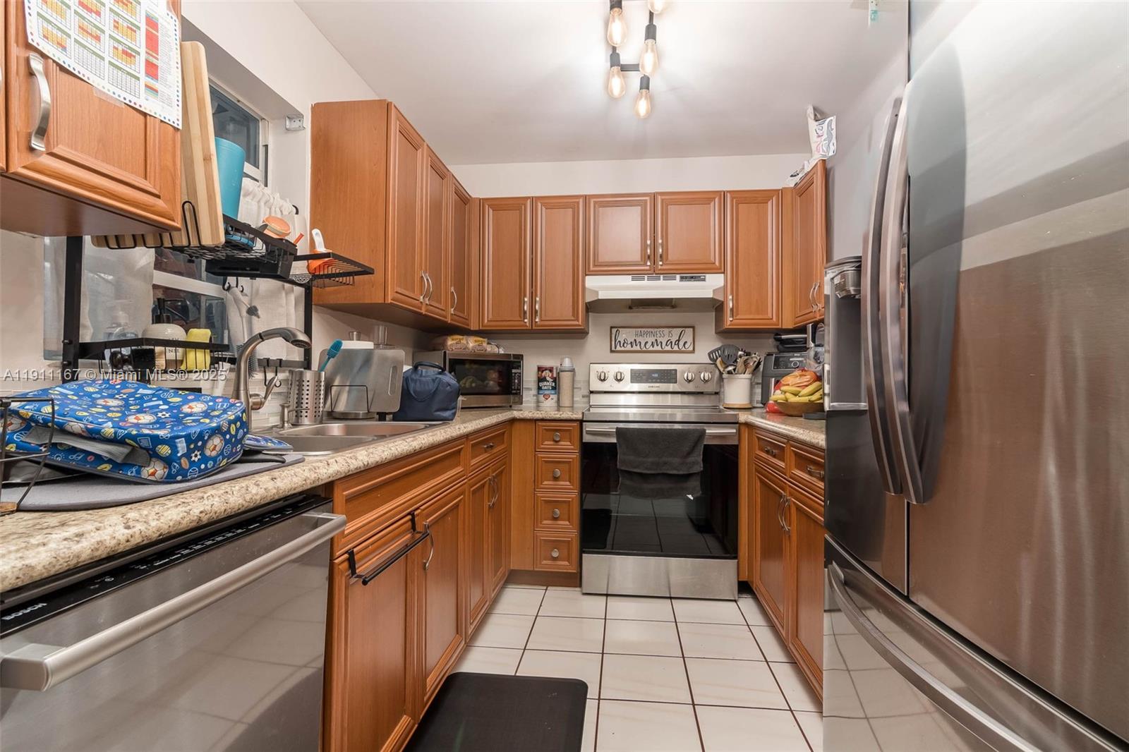 FLAMINGO GARDENS - Residential