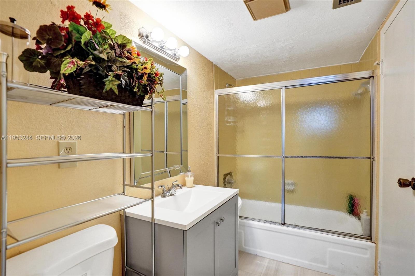 CYPRESS CHASE CONDO NO 2 - Residential