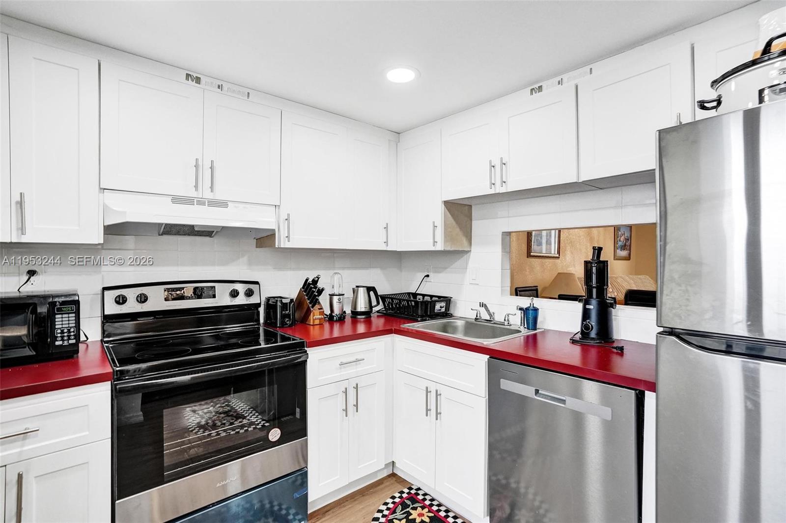 CYPRESS CHASE CONDO NO 2 - Residential