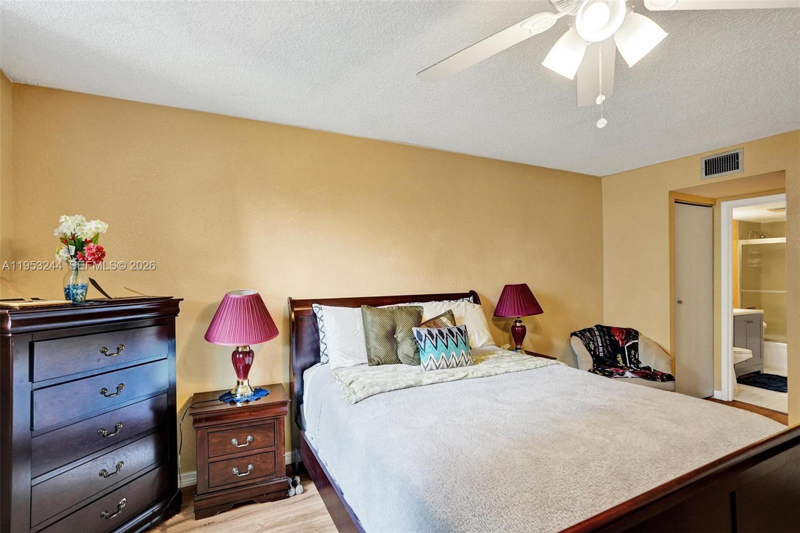 CYPRESS CHASE CONDO NO 2 - Residential