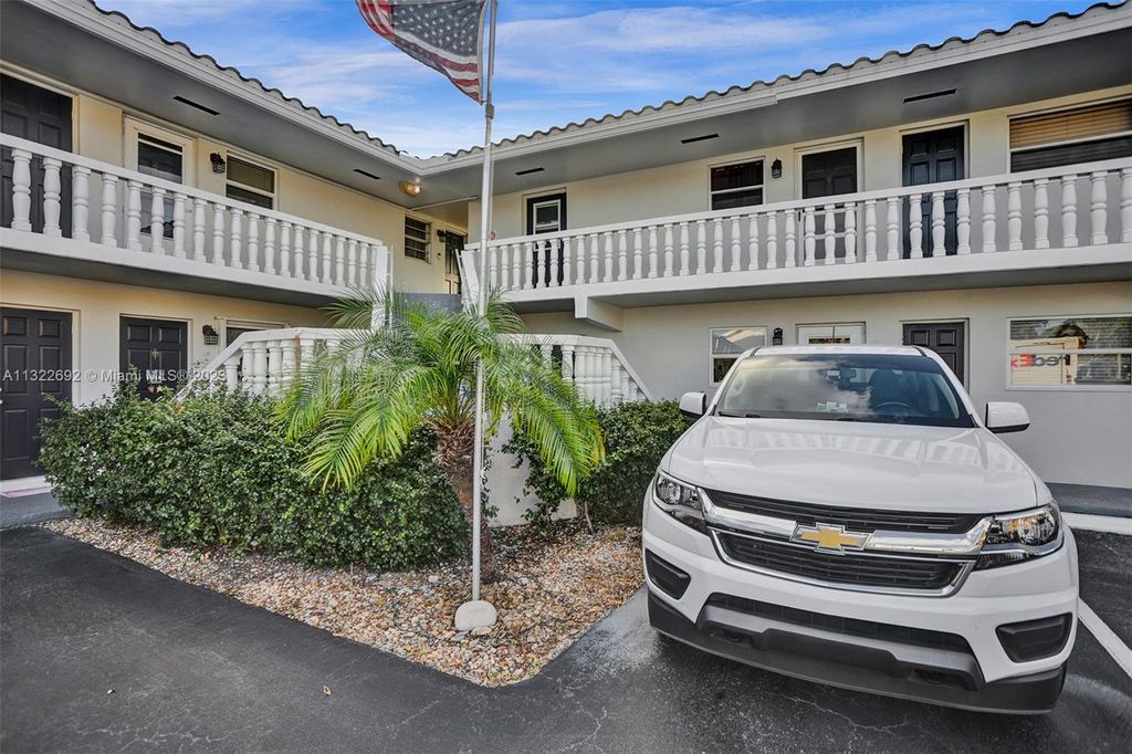 Photo of 1400 NE 55th St #204, Fort Lauderdale, FL 33334 (MLS # A11322692)